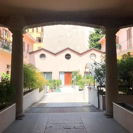 Easy Milano - Rooms And Apartments Navigli-2
